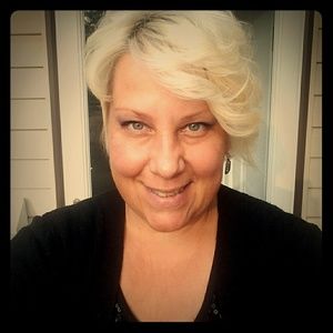 Meet your Posher, Stacie